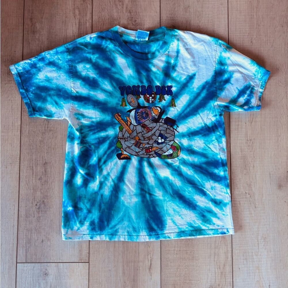 Vintage 90s VOMBO DSK "Vombo 2000" Penguin DJ Blue Tie Dye Tee | L